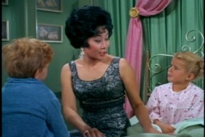 May I pause here to say that I love, love, love Mrs. Chang's gown?