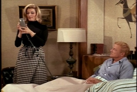 She can, however, dial the phone to make dinner plans with a certain Carl.