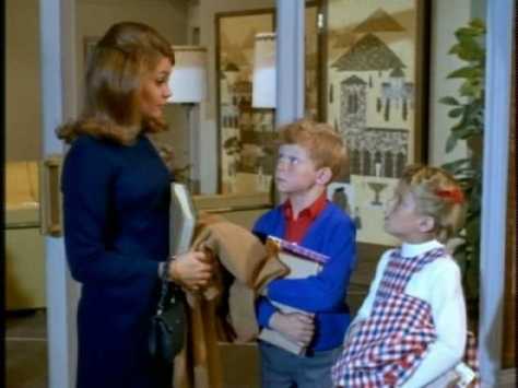 Jody says he will run errands for money suggests to Buffy that she try babysitting. After all, she likes babies--or at least dolls.