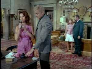 A shaken Bill decides that they should notify the Barcelona police, and Ana makes the call for him.