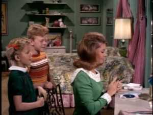 Jody tells her that her perfume smells like strawberry ice cream, an observation that doesn't thrill her.